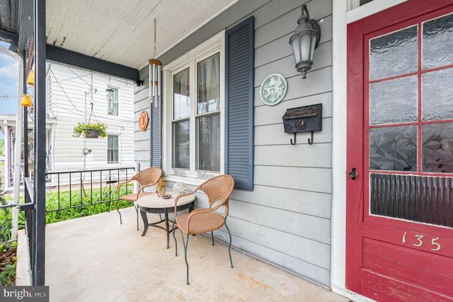 135 LUCKNOW RD, Harrisburg, PA 17110