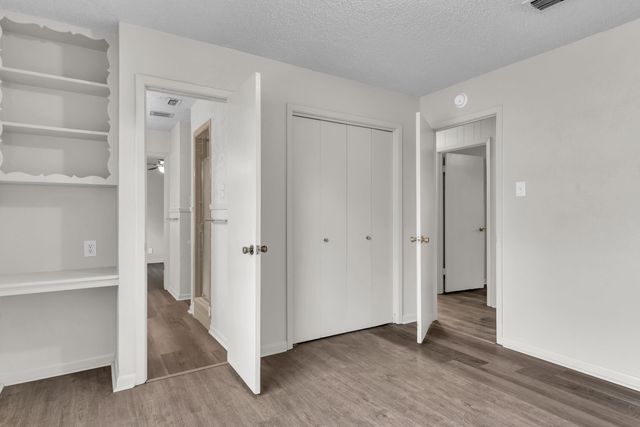 1000 Nelwyn Ave, Gladewater, TX 75647