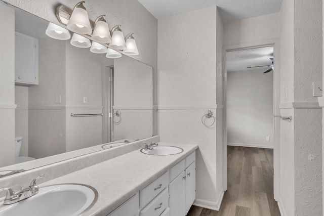 1000 Nelwyn Ave, Gladewater, TX 75647