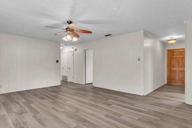 1000 Nelwyn Ave, Gladewater, TX 75647