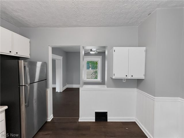 513 Rentschler Street, Akron, OH 44304