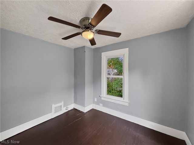 513 Rentschler Street, Akron, OH 44304