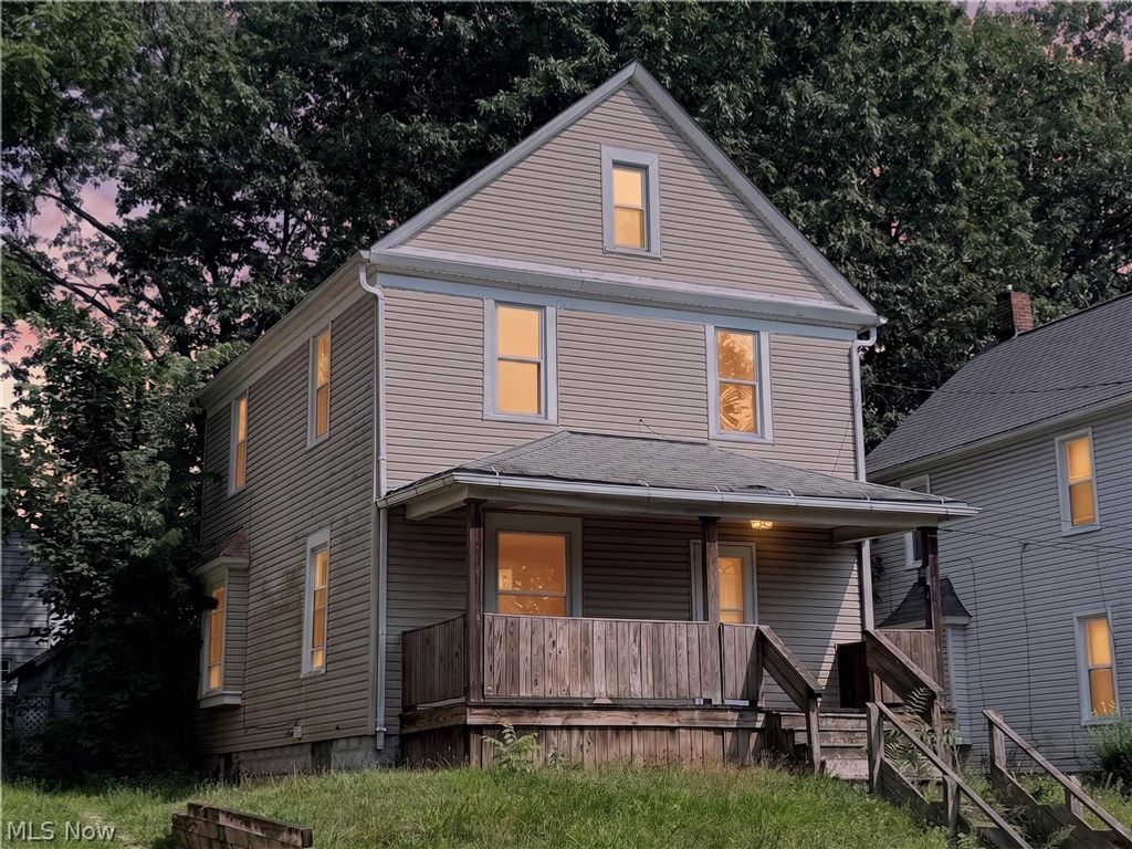513 Rentschler Street, Akron, OH 44304