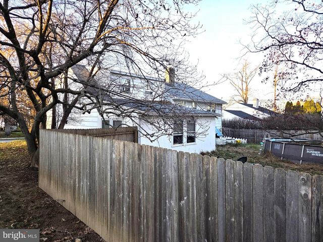 300 PRESTON RD, Flourtown, PA 19031