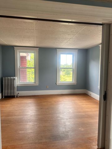 144 Elm St 3, Worcester, MA 01609