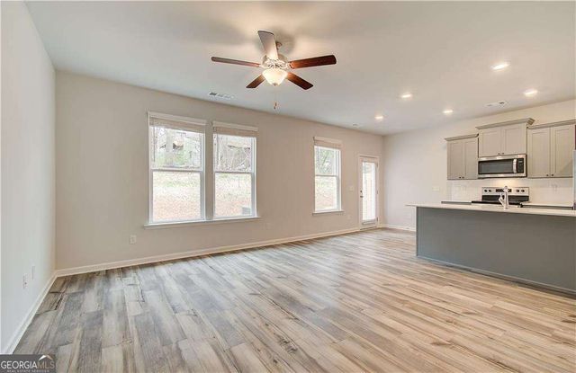 667 Treasure Drive, Stockbridge, GA 30281