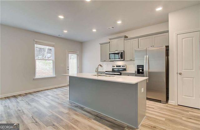 667 Treasure Drive, Stockbridge, GA 30281