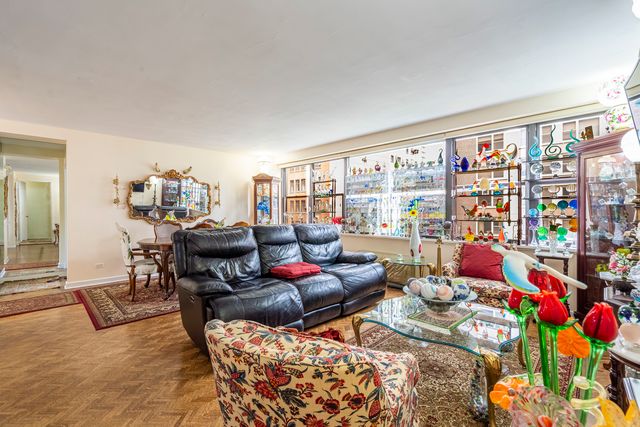 850 N Dewitt Place 9AC, Chicago, IL 60611