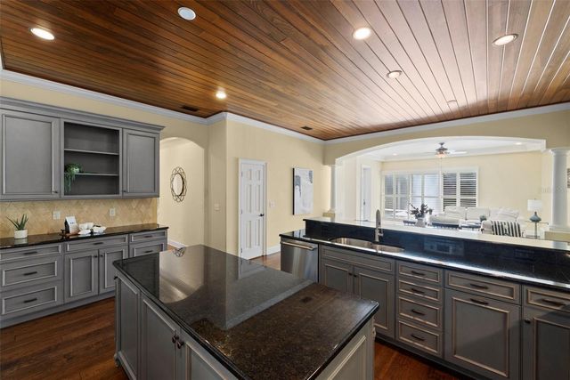 2689 WATERS EDGE COURT, Dunedin, FL 34698