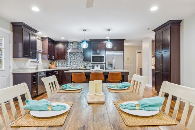 9021 Forest Lawn Dr, Brentwood, TN 37027