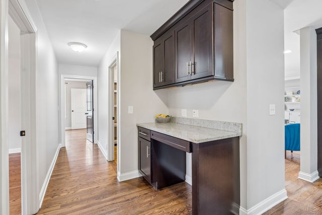 9021 Forest Lawn Dr, Brentwood, TN 37027