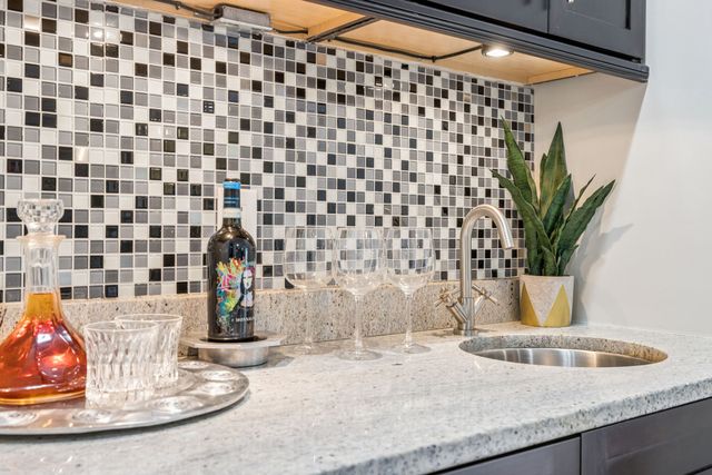 9021 Forest Lawn Dr, Brentwood, TN 37027