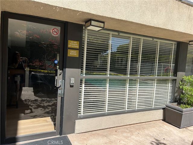 11640 Woodbridge Street 205, Studio City, CA 91604