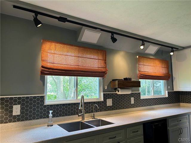 8 Parkwood Circle, Cortland, NY 13045