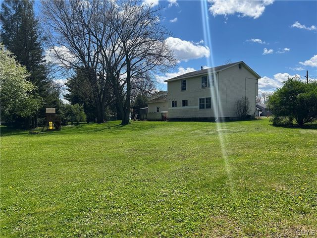 8 Parkwood Circle, Cortland, NY 13045