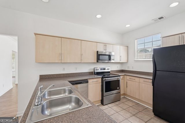 2596 Bates Street SE, Smyrna, GA 30080