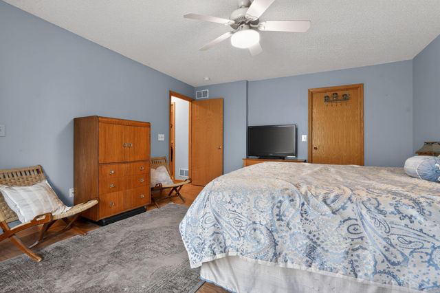 13310 Glenhaven Court, Apple Valley, MN 55124