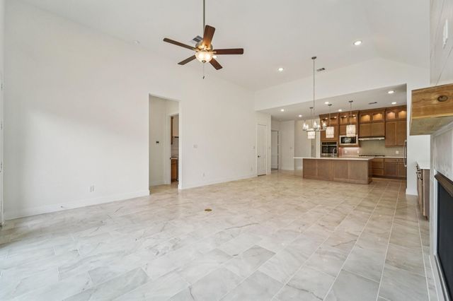 25926 N Outrider Banks, Montgomery, TX 77316