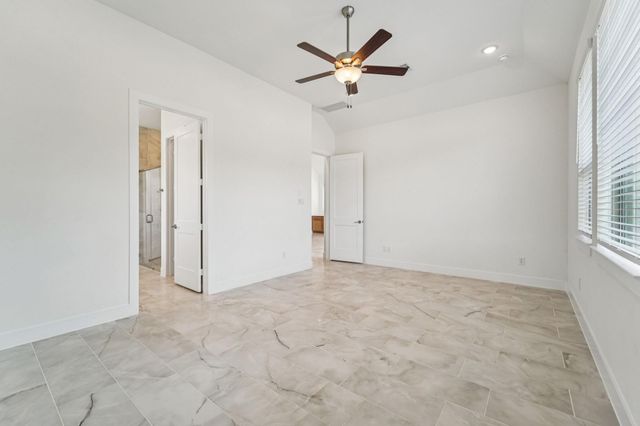 25926 N Outrider Banks, Montgomery, TX 77316