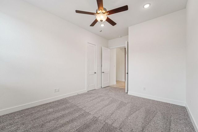 25926 N Outrider Banks, Montgomery, TX 77316