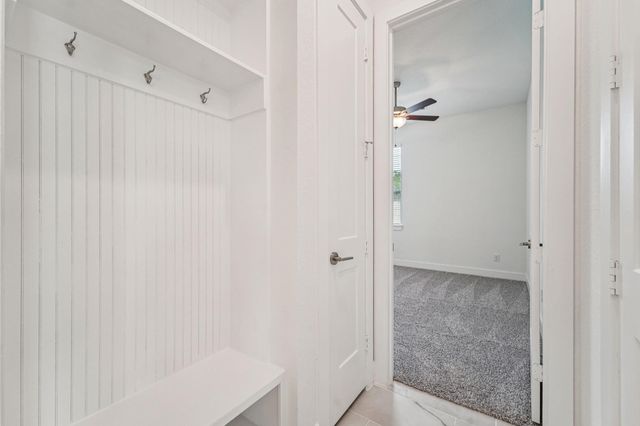 25926 N Outrider Banks, Montgomery, TX 77316