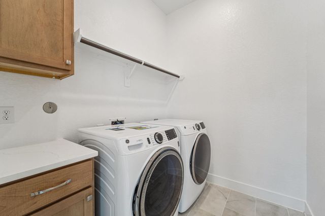 25926 N Outrider Banks, Montgomery, TX 77316