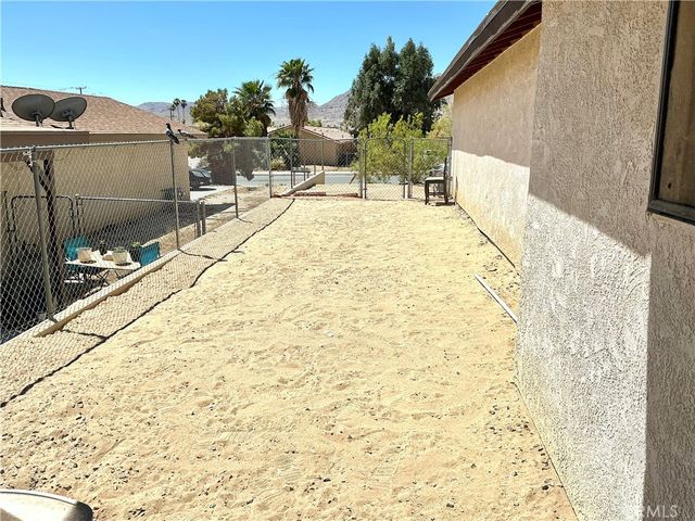 73624 Sunnyvale, 29 Palms, CA 92277
