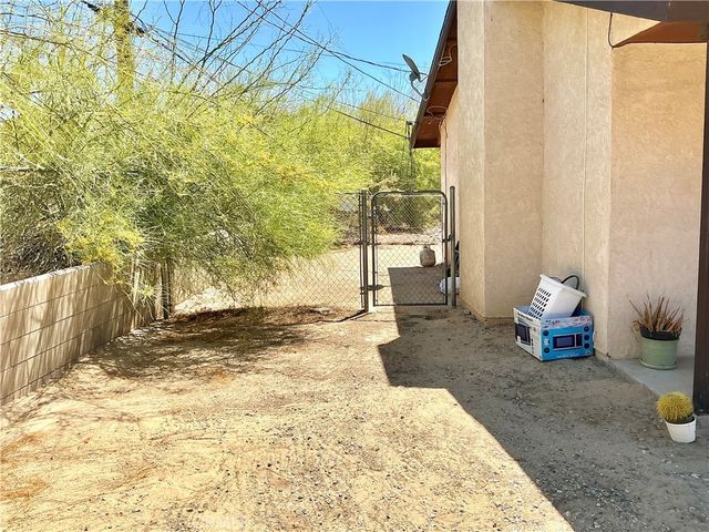 73624 Sunnyvale, 29 Palms, CA 92277