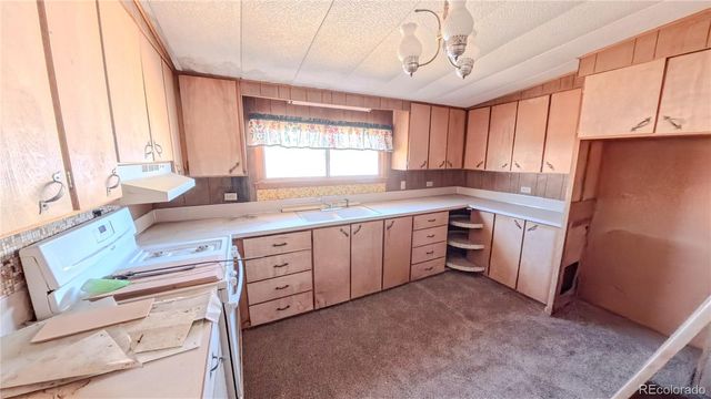 10 & 11 Royal M H Park, Byers, CO 80103