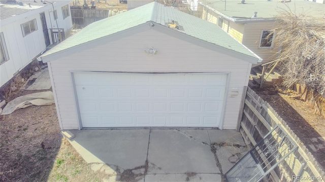 10 & 11 Royal M H Park, Byers, CO 80103