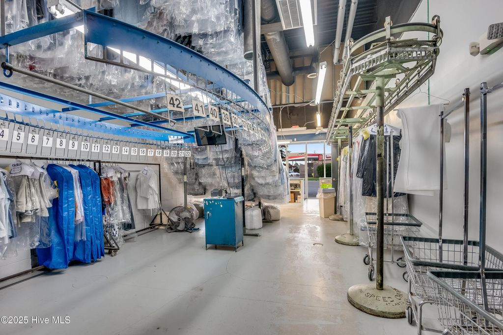 Image 32 of property listing at 4314 Henderson Drive, Jacksonville, NC 28546