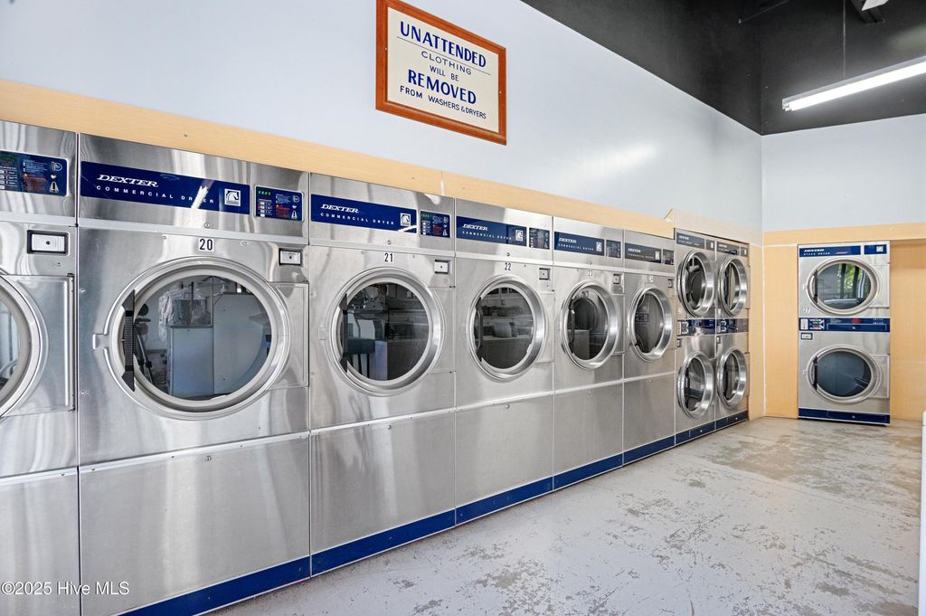 Image 43 of property listing at 4314 Henderson Drive, Jacksonville, NC 28546