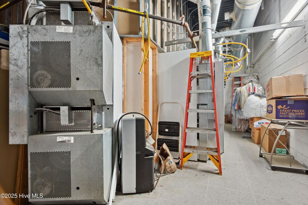 Image 61 of property listing at 4314 Henderson Drive, Jacksonville, NC 28546