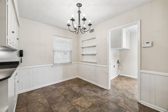 6147 Woodcrest Lane, Dallas, TX 75214