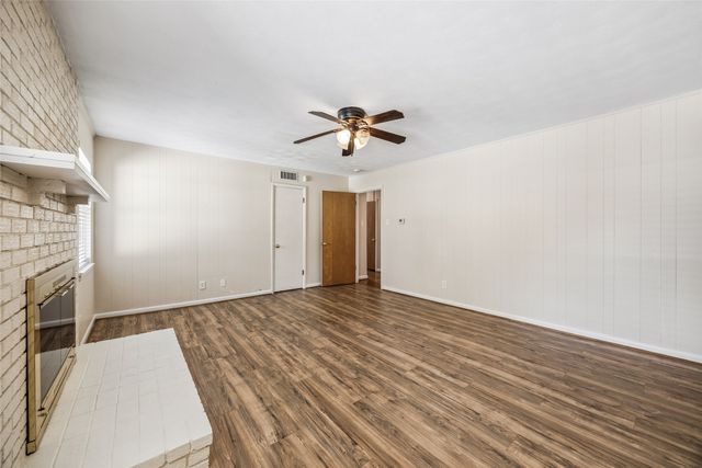 6147 Woodcrest Lane, Dallas, TX 75214