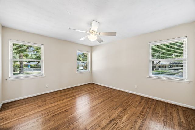 6147 Woodcrest Lane, Dallas, TX 75214