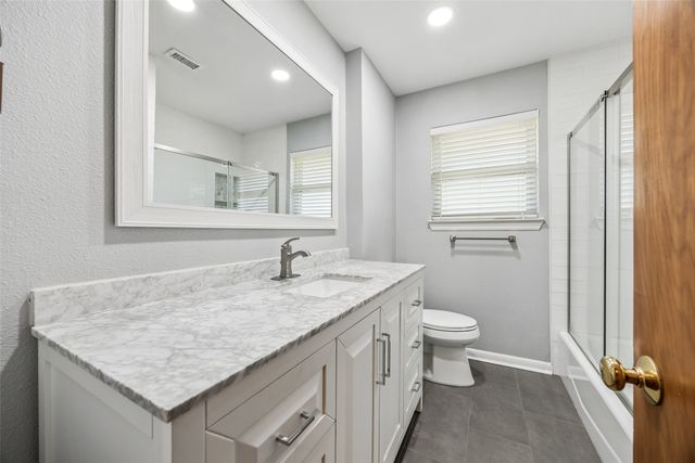 6147 Woodcrest Lane, Dallas, TX 75214