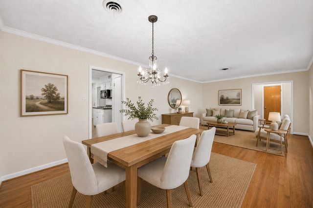 6147 Woodcrest Lane, Dallas, TX 75214