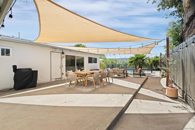 9081 Inverness, Santee, CA 92071