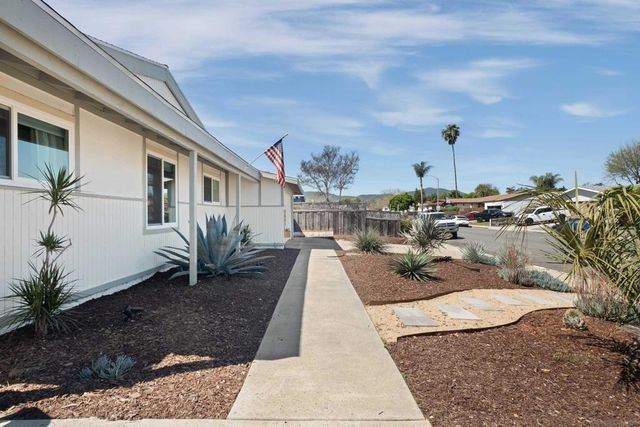 9081 Inverness, Santee, CA 92071