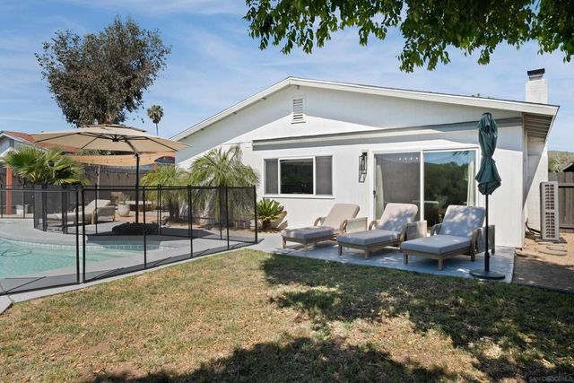 9081 Inverness, Santee, CA 92071