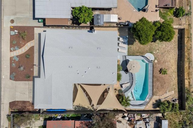 9081 Inverness, Santee, CA 92071