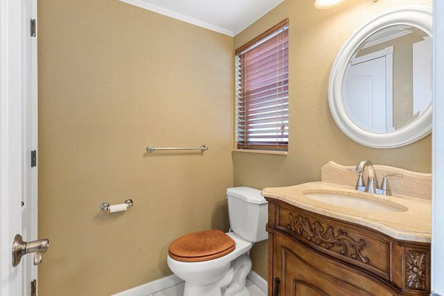 2201 SE 9th Street 107, Pompano Beach, FL 33062