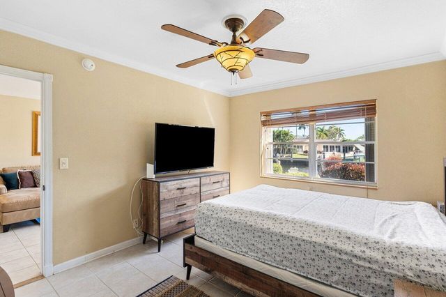 2201 SE 9th Street 107, Pompano Beach, FL 33062