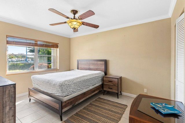 2201 SE 9th Street 107, Pompano Beach, FL 33062