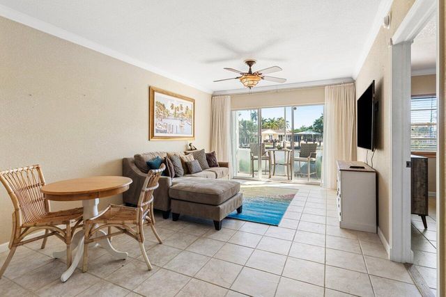 2201 SE 9th Street 107, Pompano Beach, FL 33062