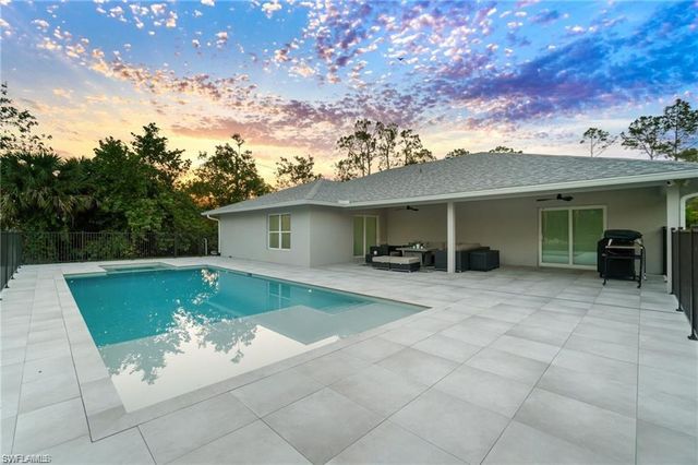 4106 3rd AVE SW, Naples, FL 34119