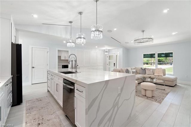 4106 3rd AVE SW, Naples, FL 34119