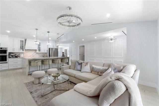 4106 3rd AVE SW, Naples, FL 34119