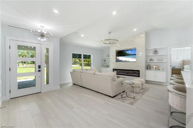 4106 3rd AVE SW, Naples, FL 34119